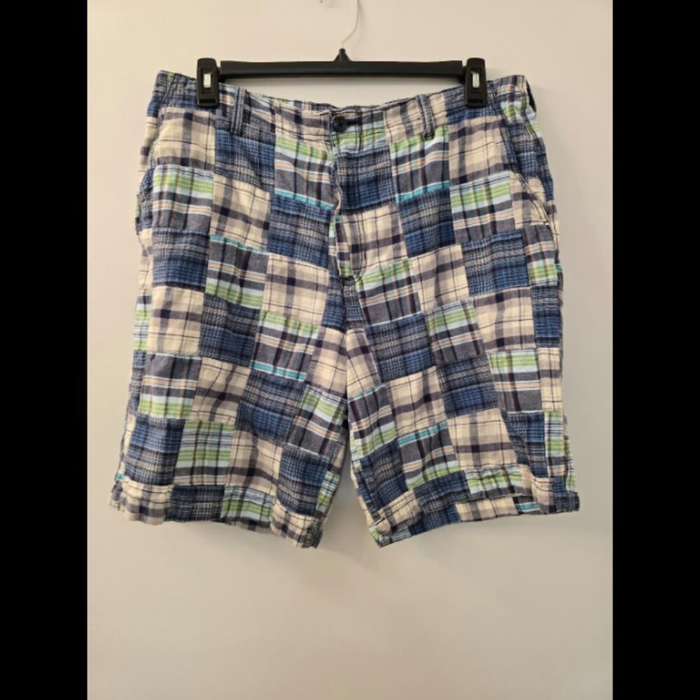 IZOD Mens shorts in Size 36